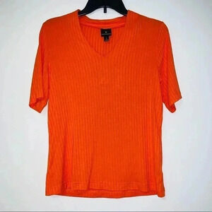 Worthington Ribbed V-Neck Top​​